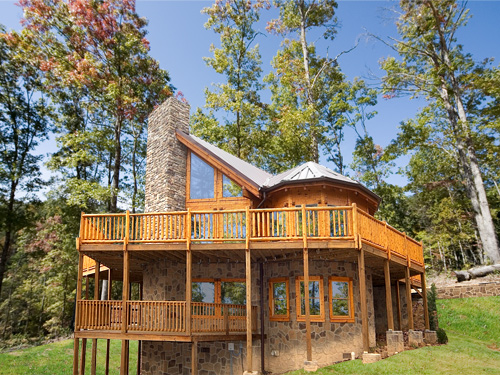 Gatlinburg Cabin featuring 4000 square feet, large dining area.  Great for family outings.