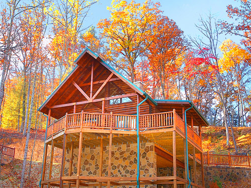 Cozy Romantic Cabin with Pool Table and View of the Valley