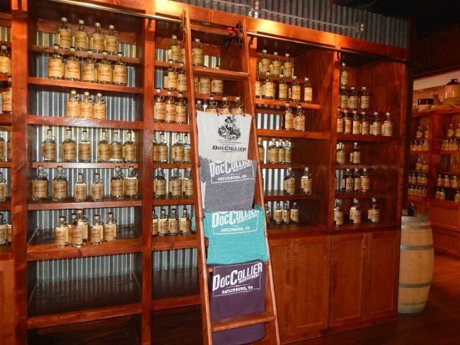 doc-collier-moonshine-gatlinburg doc-collier-moonshine-gatlinburg