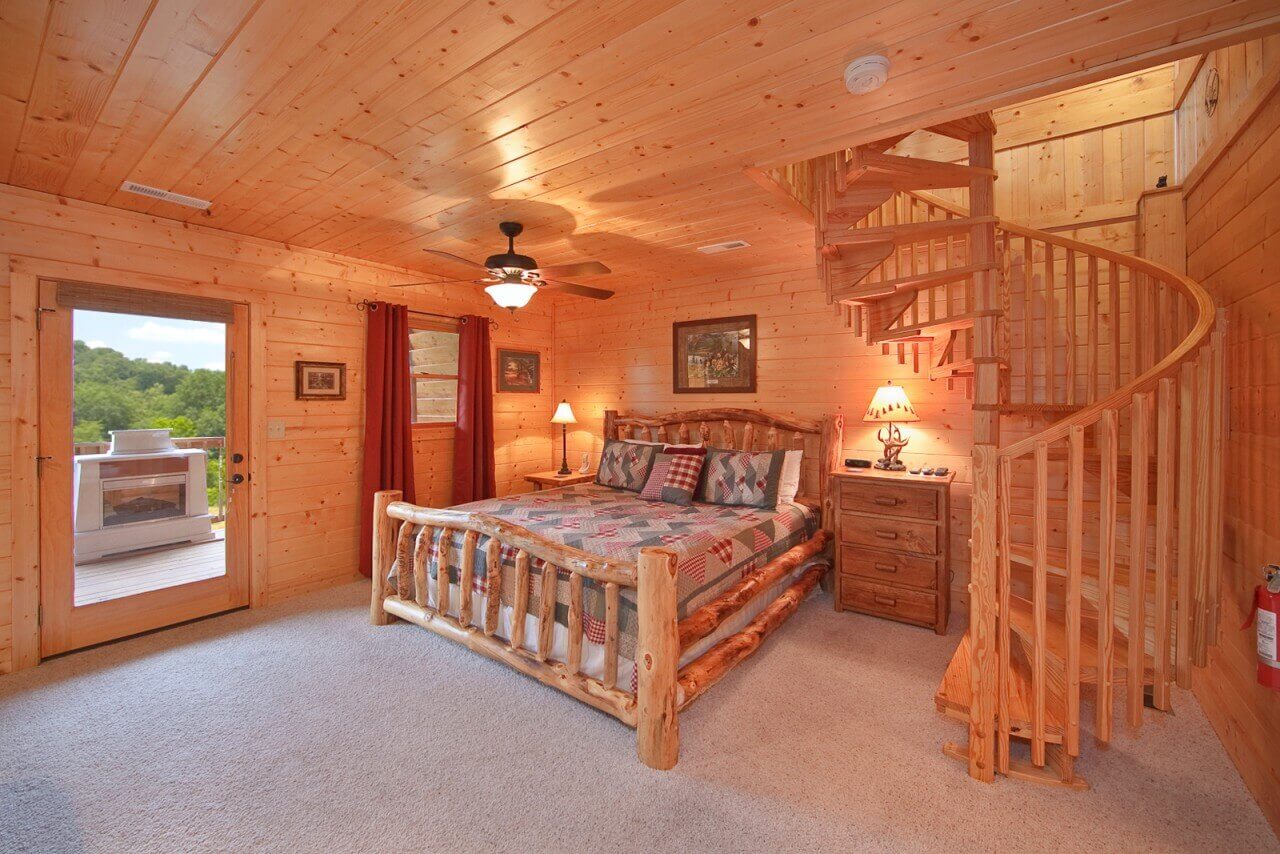 Whispering Creek cabin in Gatlinburg Elk Springs Resort