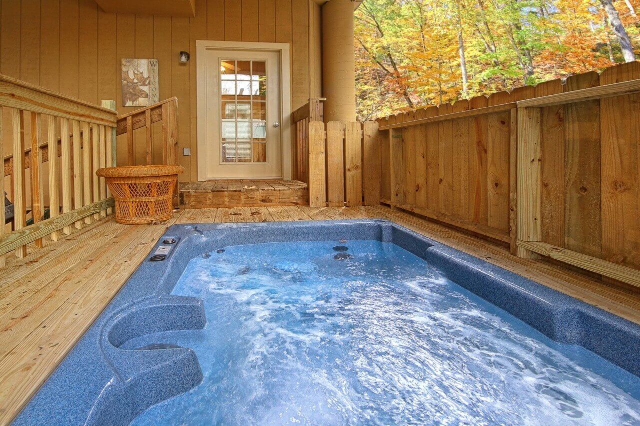 Creekside Chalet Cabin In Gatlinburg Elk Springs Resort