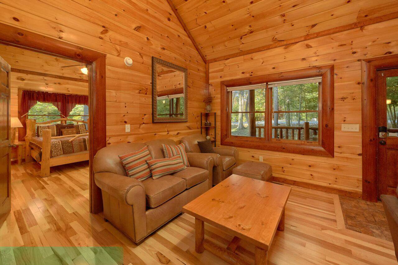 Live, Laugh, Love Pool Lodge cabin in Cosby Elk Springs Resort